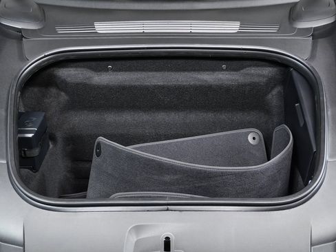 Certified 2025 Porsche 911 Carrera image 28