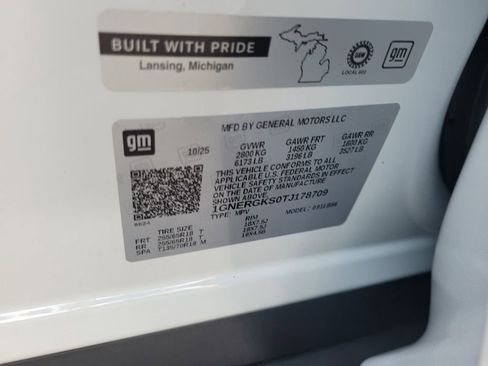 New 2026 Chevrolet Traverse LT w/ LPO, Floor Liner Package image 27