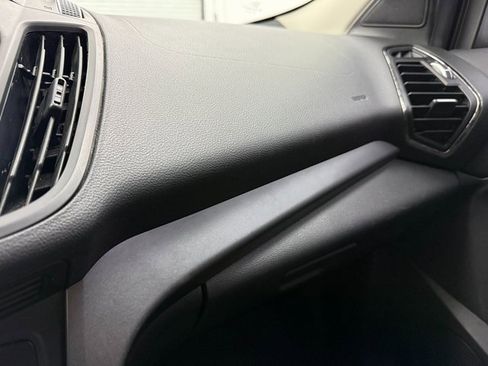 Used 2018 Ford Escape SEL image 23