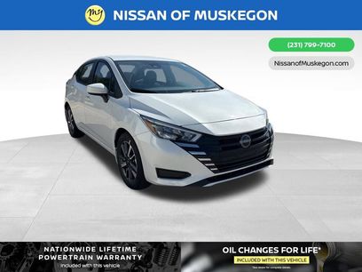 New 2025 Nissan Versa SV w/ Trunk Package
