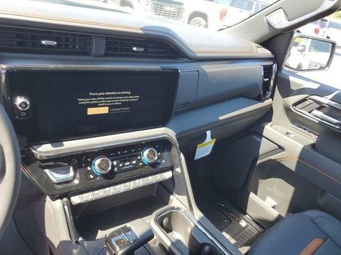 New 2026 GMC Sierra 1500 AT4 w/ AT4 Premium Package AWD/4WD image 28