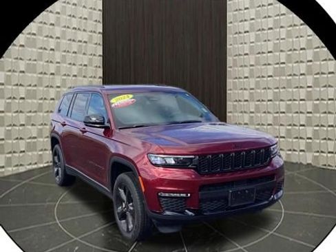 Certified 2024 Jeep Grand Cherokee L Limited w/ Black Appearance Package image 1