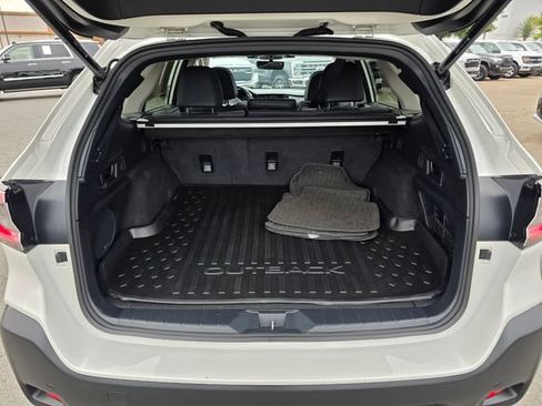 Certified 2024 Subaru Outback Onyx Edition AWD/4WD image 11