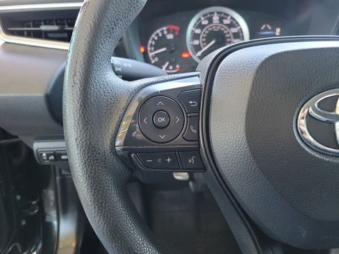 Used 2020 Toyota Corolla LE image 17