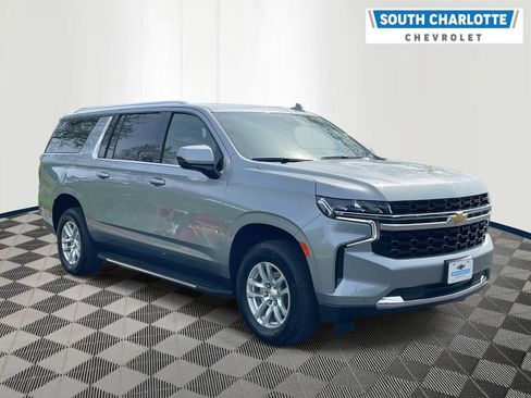 Used 2024 Chevrolet Suburban LS w/ Driver Alert Package AWD/4WD image 3