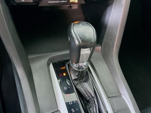 Used 2019 Honda Civic EX image 24