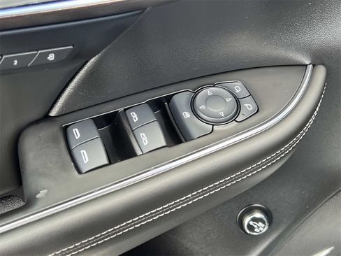 Certified 2023 Buick Envision Avenir image 16