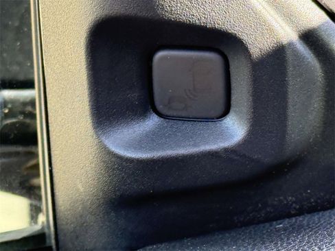 Used 2023 Acura MDX SH-AWD w/ Technology Package image 29