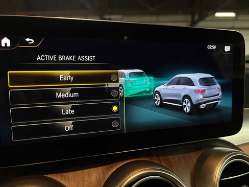 Certified 2021 Mercedes-Benz GLC 300 4MATIC image 38