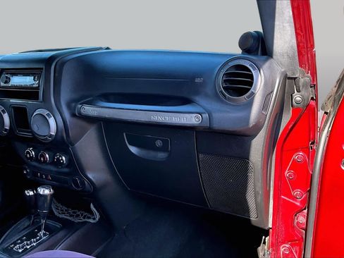 Used 2013 Jeep Wrangler Sport w/ Connectivity Group AWD/4WD image 19