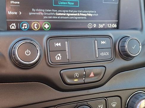 Used 2022 GMC Terrain AT4 image 17