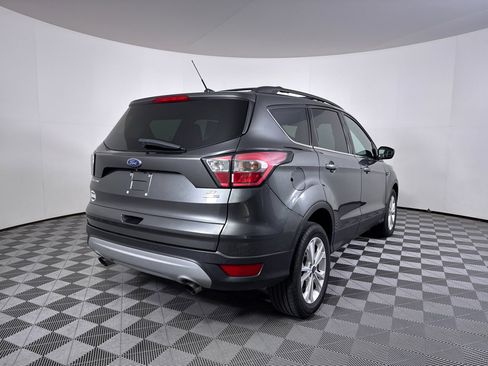 Used 2017 Ford Escape SE w/ Equipment Group 201A image 17