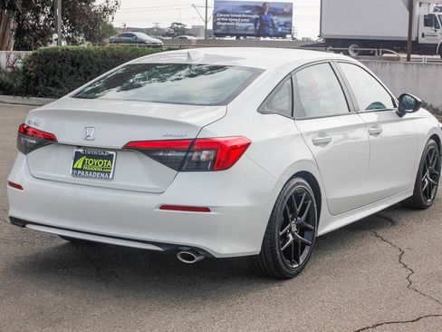 Used 2024 Honda Civic Sport image 6