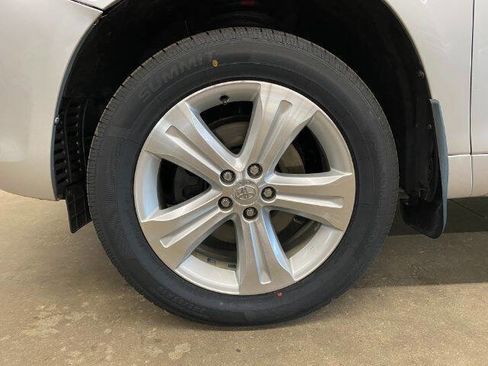 Used 2009 Toyota Highlander Limited AWD/4WD image 31