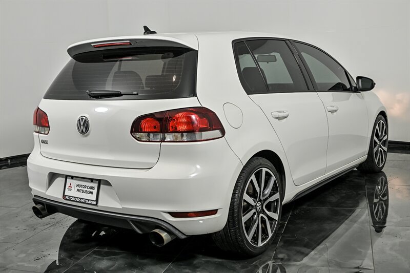 Used 2014 Volkswagen GTI Wolfsburg Edition FWD image 9