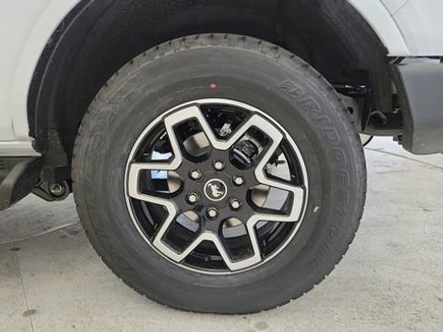 New 2025 Ford Bronco Outer Banks image 24