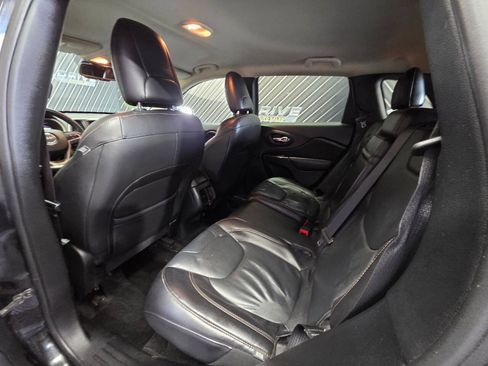 Used 2016 Jeep Cherokee Limited AWD/4WD image 29