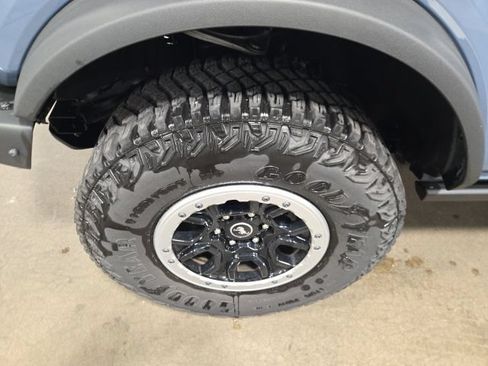 Used 2023 Ford Bronco Badlands w/ Sasquatch Package AWD/4WD image 11