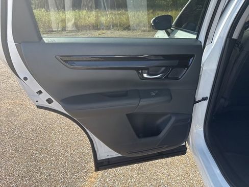 Used 2025 Honda CR-V EX-L image 12