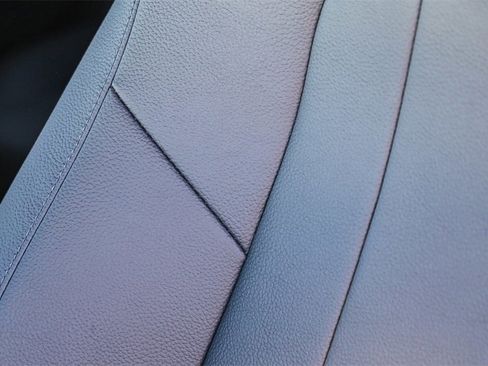 Used 2024 Mercedes-Benz GLB 250 4MATIC image 31