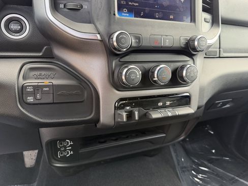 Used 2024 RAM 2500 Big Horn image 15