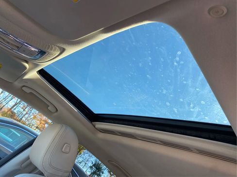 Used 2020 Mercedes-Benz GLE 350 4MATIC image 25