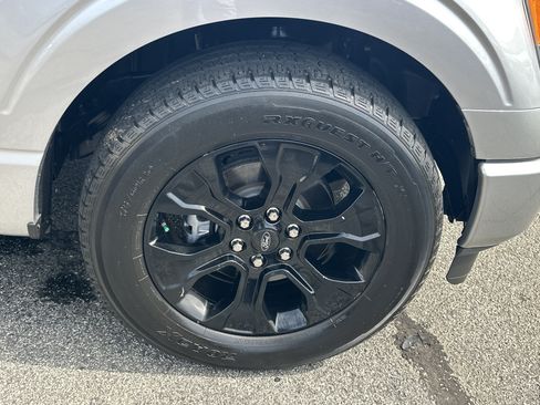 Used 2021 Ford F150 XL w/ STX Appearance Package RWD image 13