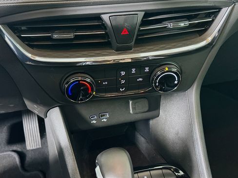 Used 2025 Buick Encore GX Preferred image 23