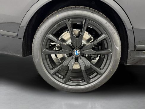 New 2026 BMW X7 xDrive40i w/ M Sport Package image 9