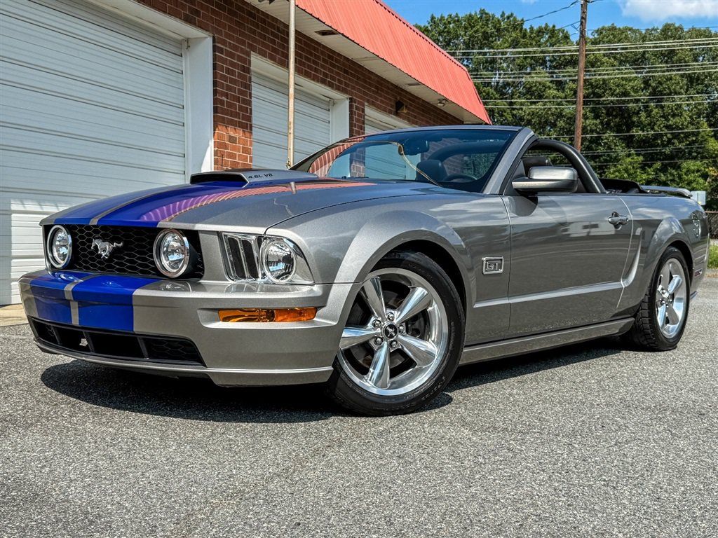 Used 2008 Ford Mustang GT RWD image 7