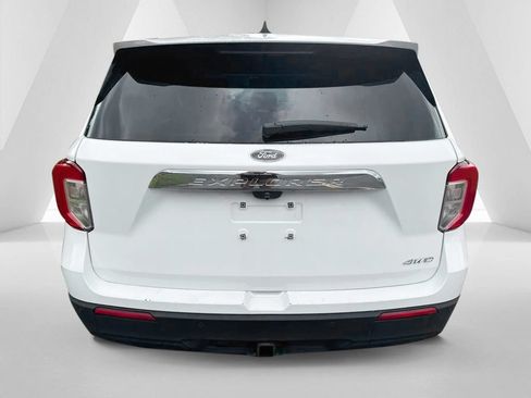 Used 2021 Ford Explorer 4WD w/ Class III Trailer Tow Package image 6