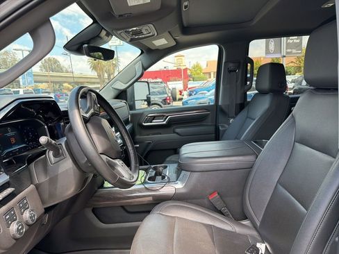 Used 2024 Chevrolet Silverado 2500 LTZ w/ LTZ Convenience Package AWD/4WD image 69