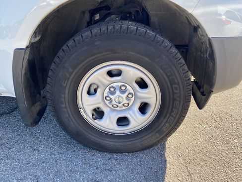 Used 2019 Nissan Frontier S image 25