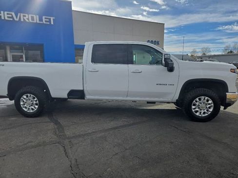 Used 2024 Chevrolet Silverado 2500 LTZ w/ LTZ Convenience Package AWD/4WD image 2