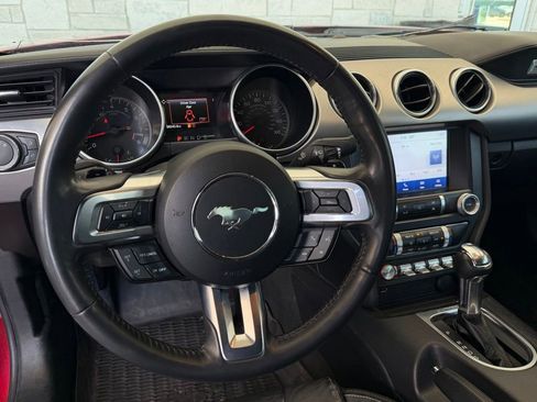 Used 2022 Ford Mustang GT Premium w/ Black Accent Package RWD image 11