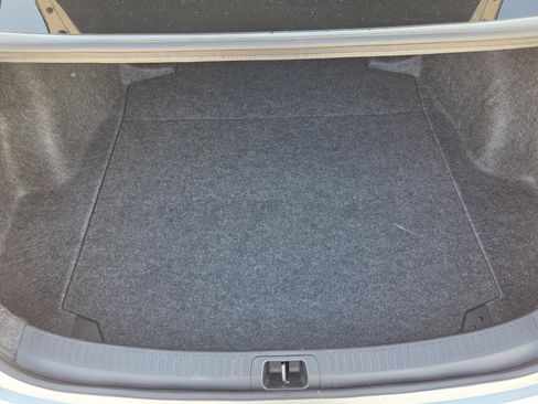 Certified 2025 Toyota Corolla LE FWD image 9