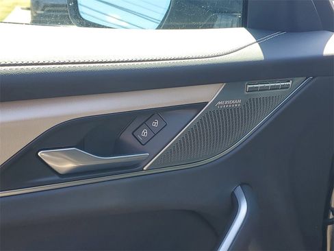 Used 2025 Jaguar F-PACE R-Dynamic S image 10