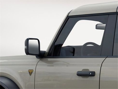 New 2025 Ford Bronco Badlands image 22