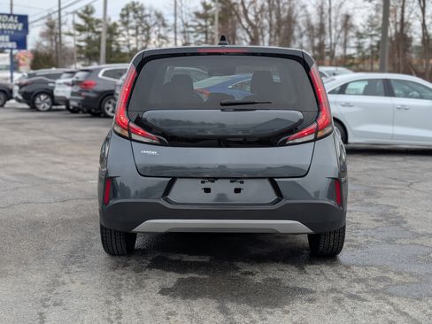 Used 2023 Kia Soul LX image 9