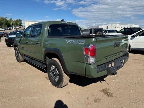 Used 2021 Toyota Tacoma TRD Off-Road w/ TRD Premium Off Road Package AWD/4WD image 3