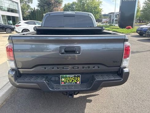 Used 2023 Toyota Tacoma TRD Off-Road w/ TRD Premium Off Road Package AWD/4WD image 7