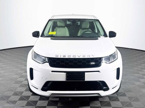 Used 2025 Land Rover Discovery Sport S image 2