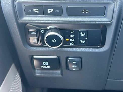 Used 2024 Ford F150 Lariat w/ Bed Utility Package AWD/4WD image 35
