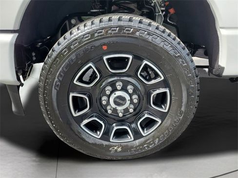 New 2025 Ford F250 Platinum image 16