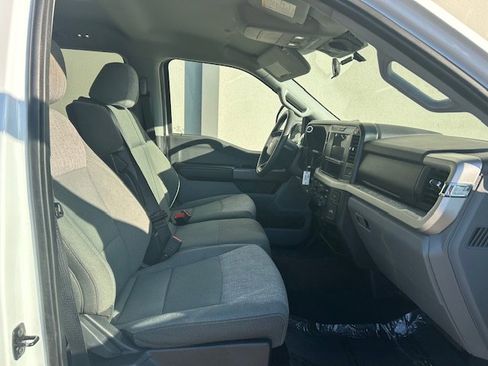 Certified 2025 Ford F250 XLT image 8