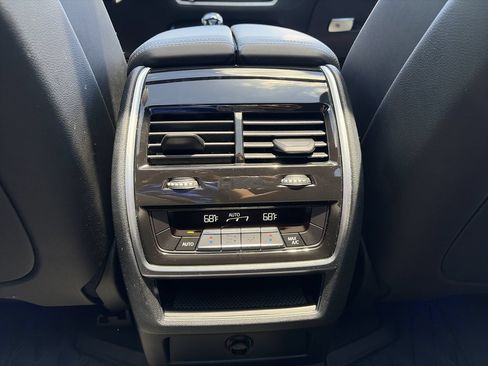 Used 2023 BMW X5 xDrive40i w/ M Sport Package AWD/4WD image 31