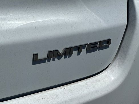 Used 2025 Jeep Compass Limited AWD/4WD image 27