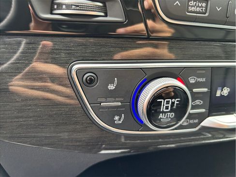 Used 2018 Audi Q7 3.0T Premium Plus w/ Premium Plus Package image 37