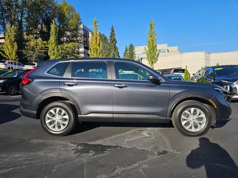 Used 2024 Honda CR-V LX image 8