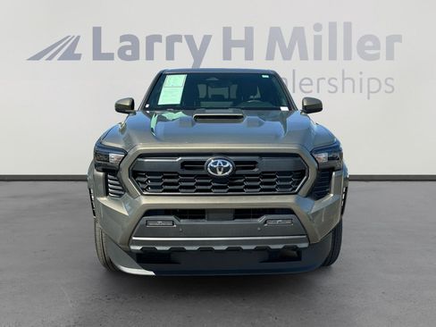 Certified 2024 Toyota Tacoma TRD Sport w/ TRD Sport Upgrade Package image 8